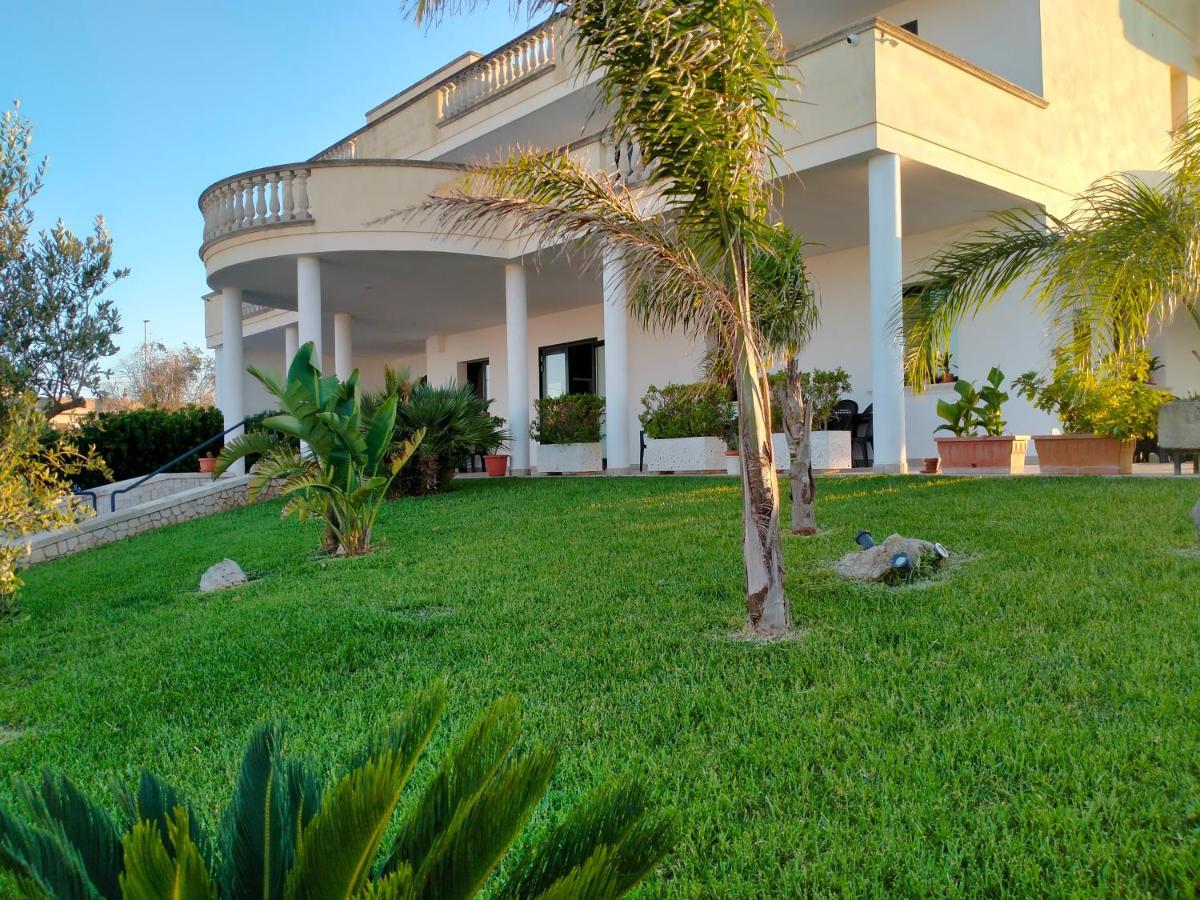 B&B Hotel Helios Uggiano La Chiesa Exterior photo